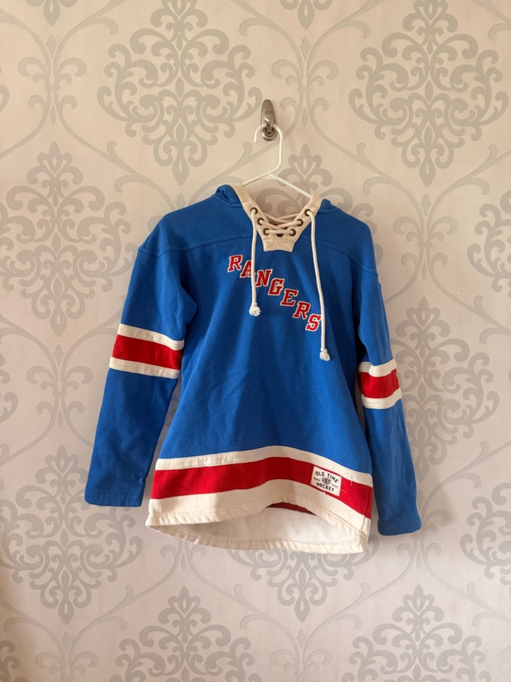 NY Rangers Lace-Up Hoodie